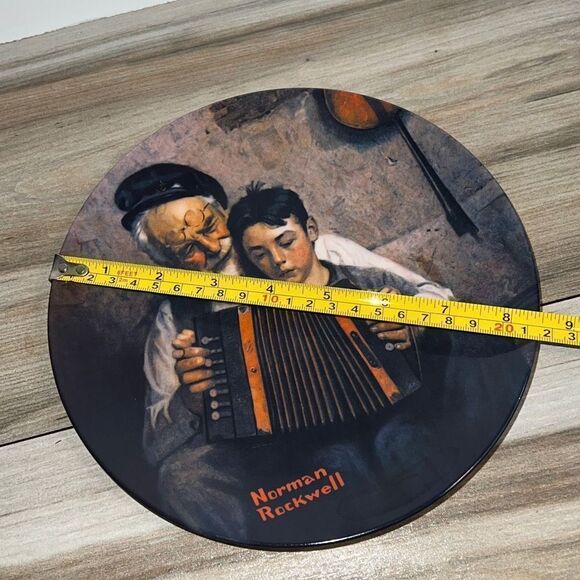 Knowles Norman Rockwell 1981 Plate "The Music Maker" Limited Edition - Picture 6 of 7